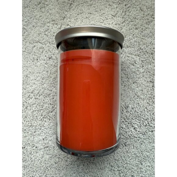 Yankee Candle Sun Gold Tomato Double Wick 26 oz Jar Into the Garden - Picture 6 of 7